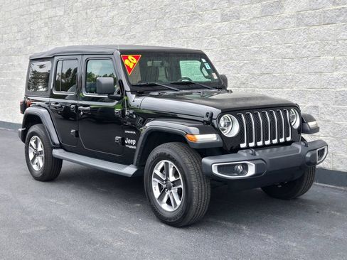 Used 2020 Jeep Wrangler Unlimited Sahara AWD/4WD image 7