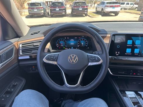 New 2026 Volkswagen Atlas SE AWD/4WD image 9