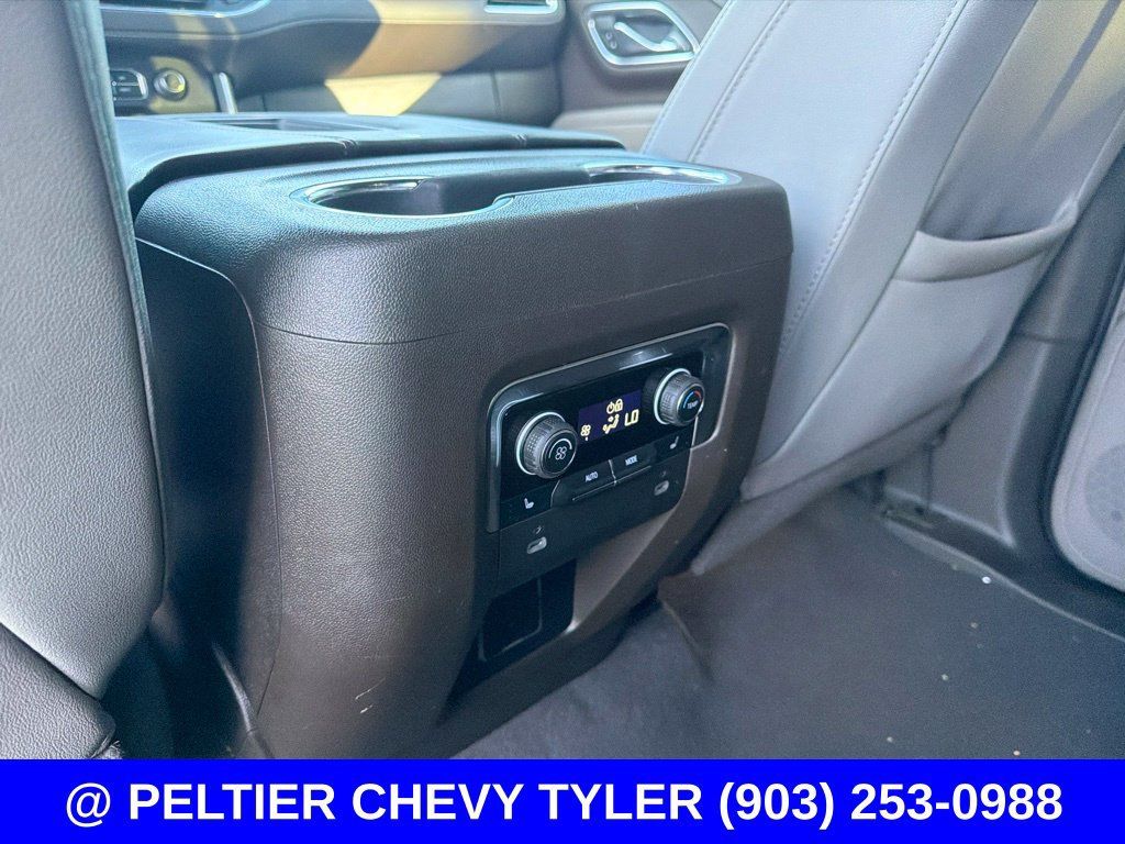 Used 2024 Chevrolet Tahoe Z71 w/ Luxury Package AWD/4WD image 14