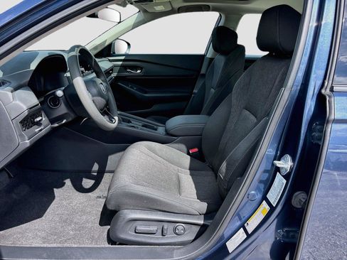 Used 2023 Honda Accord EX image 23
