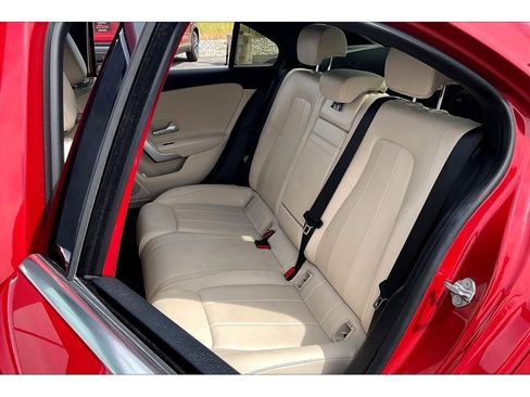 Used 2021 Mercedes-Benz A 220 4MATIC image 27