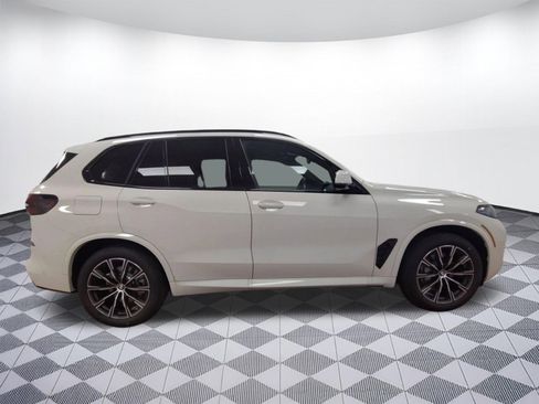 Used 2026 BMW X5 xDrive40i w/ M Sport Package image 7