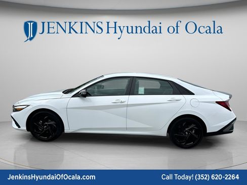 New 2026 Hyundai Elantra Sport FWD image 11