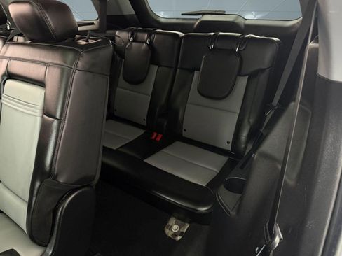 Used 2022 Ford Explorer XLT w/ Equipment Group 202A AWD/4WD image 23