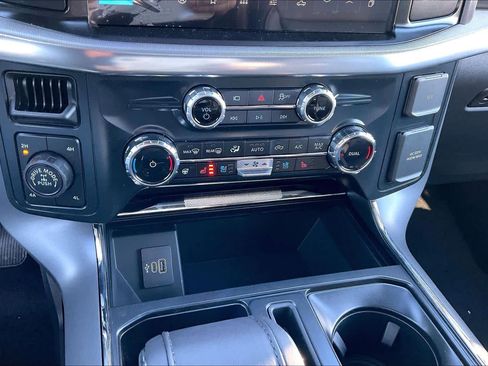 New 2025 Ford F150 Lariat w/ Equipment Group 501A Mid image 17