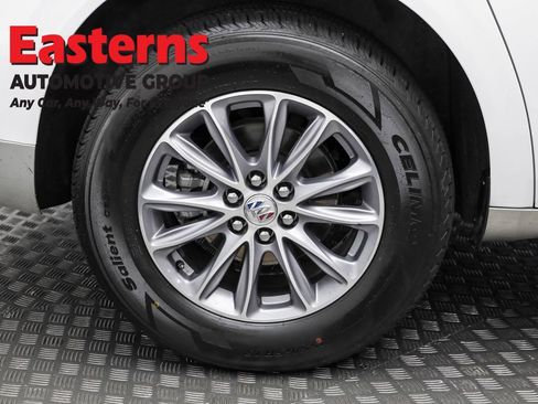 Used 2024 Buick Enclave Premium image 34