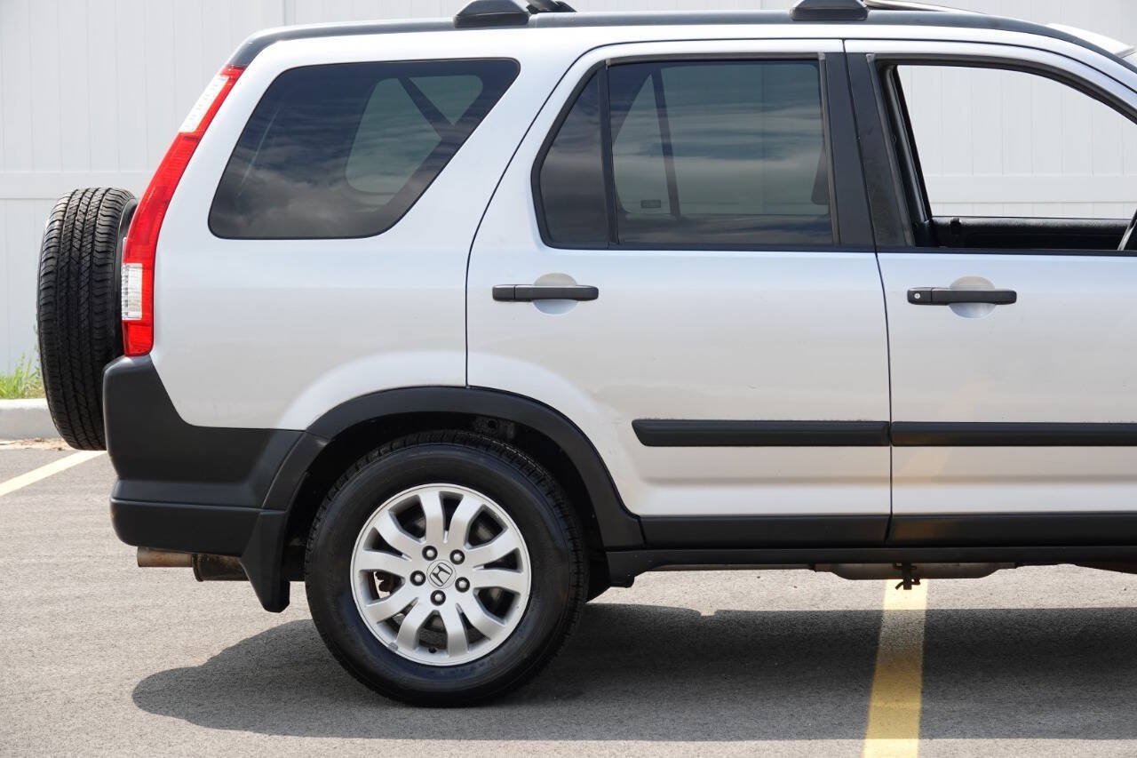 Used 2005 Honda CR-V EX image 40