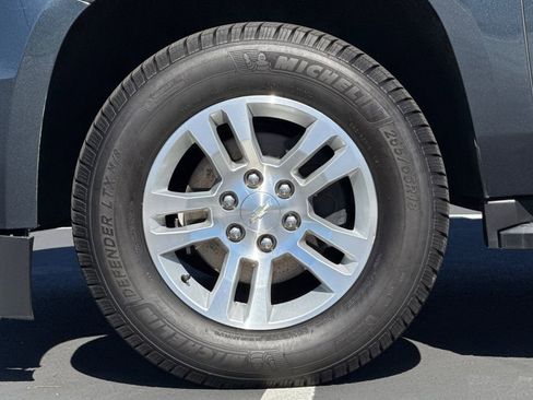 Used 2020 Chevrolet Suburban LS w/ Enhanced Driver Alert Package image 15