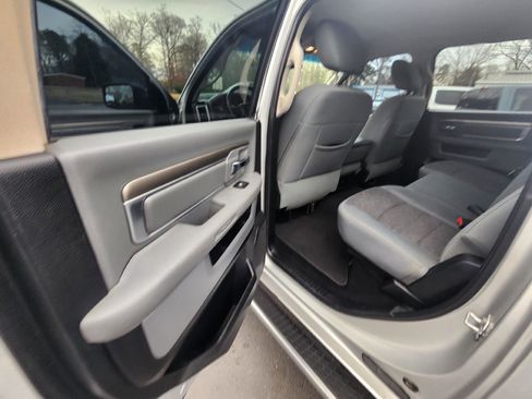 Used 2016 RAM 1500 Big Horn AWD/4WD image 13