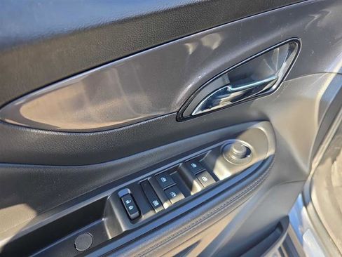 Used 2020 Buick Encore Preferred AWD/4WD image 11