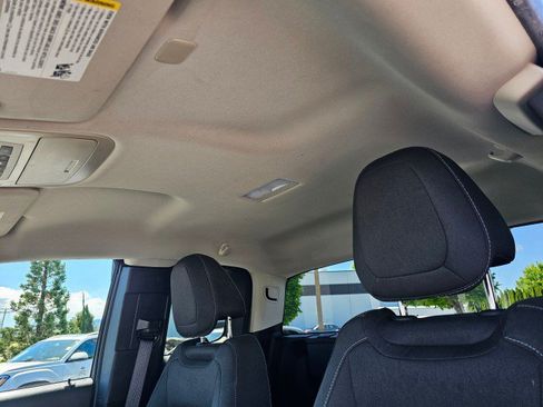 Used 2022 Chevrolet Colorado LT w/ Fleet Safety Package RWD image 25
