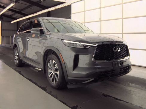 Certified 2023 INFINITI QX60 Pure FWD image 3