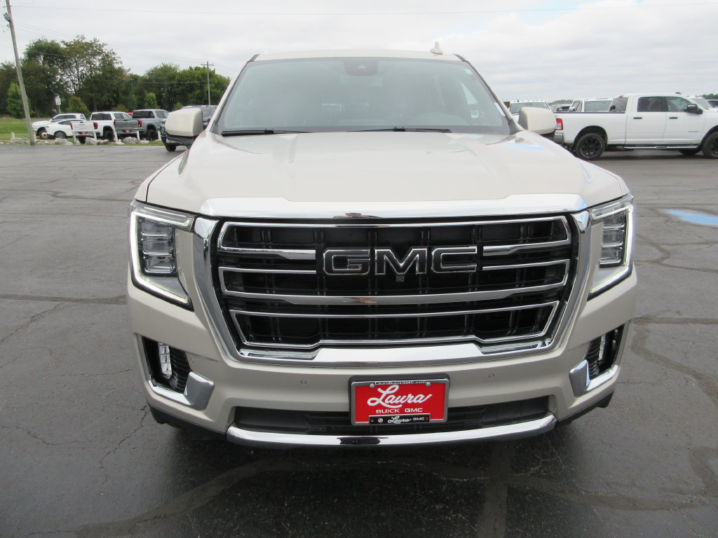 Certified 2024 GMC Yukon XL SLT w/ SLT Luxury Package AWD/4WD image 13
