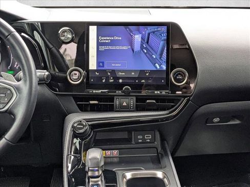 Certified 2025 Lexus NX 350 AWD image 17