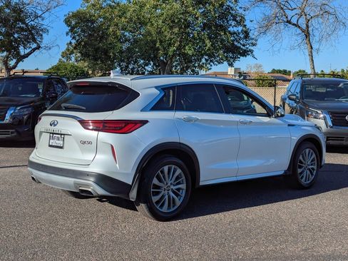 Certified 2024 INFINITI QX50 Luxe image 8