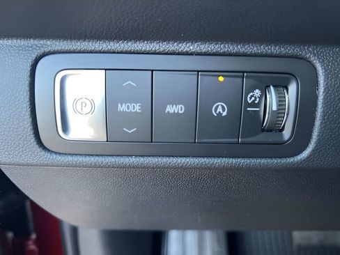 New 2026 Chevrolet Traverse LT image 17