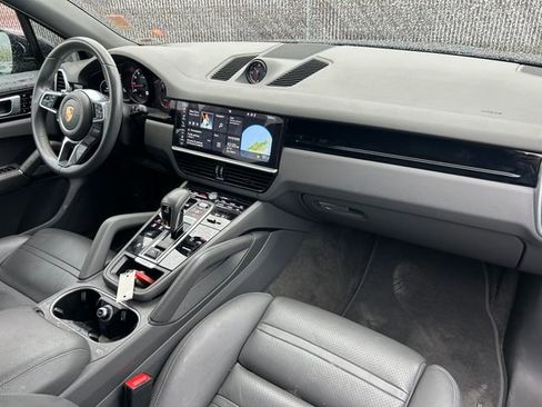 Used 2019 Porsche Cayenne AWD/4WD image 28