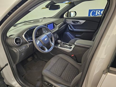 Used 2021 Chevrolet Blazer LT FWD image 3