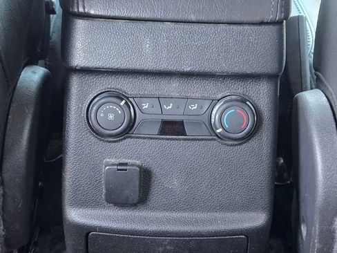 Used 2015 Ford Explorer XLT w/ Equipment Group 202A image 28