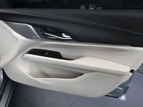 Used 2023 Cadillac CT4 Premium Luxury RWD image 33