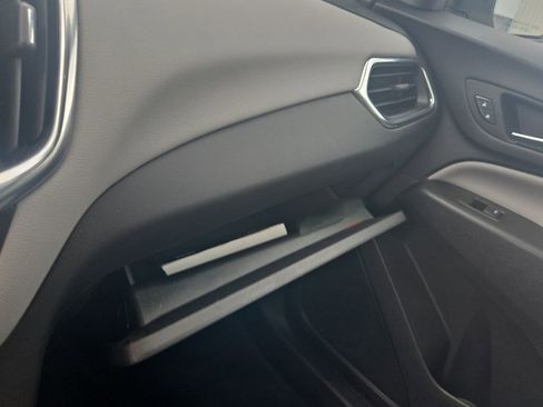 Used 2024 Chevrolet Equinox LS FWD image 20