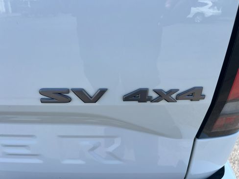 Used 2022 Nissan Frontier SV w/ SV Premium Package image 13