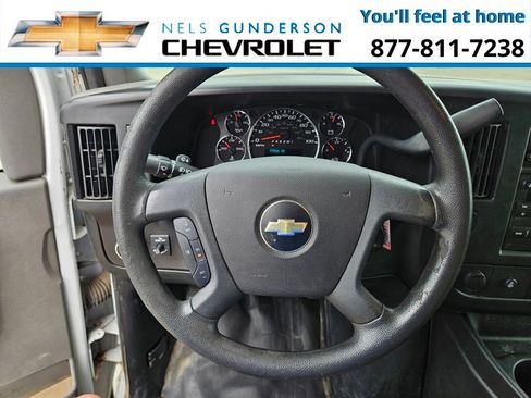 Used 2017 Chevrolet Express 3500 image 20