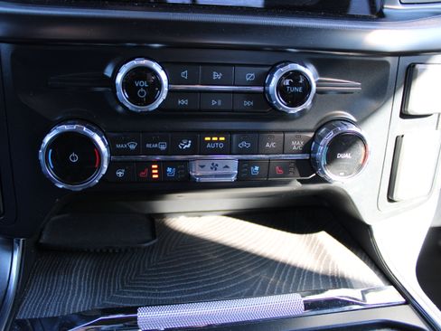 Used 2022 Ford F150 Platinum w/ Equipment Group 701A High image 21