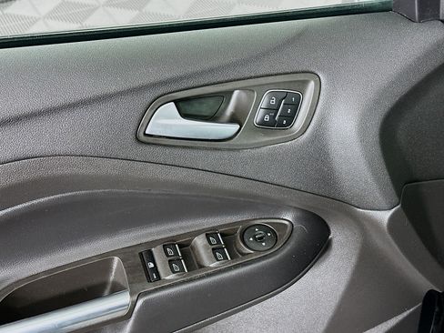 Used 2019 Ford Escape Titanium image 15