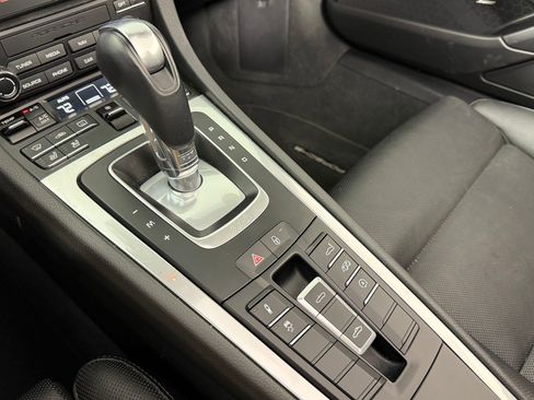 Used 2018 Porsche 718 Boxster S image 24