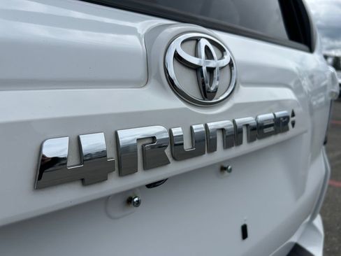 Used 2023 Toyota 4Runner SR5 Premium w/ SR5 Premium Package AWD/4WD image 34