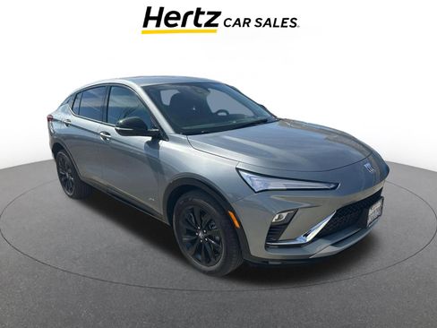 Used 2025 Buick Envista Sport Touring image 1