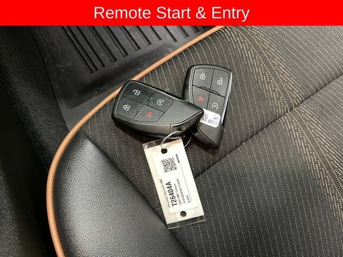 Certified 2024 GMC Canyon AT4 w/ Technology Package AWD/4WD image 7