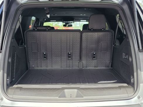New 2026 Chevrolet Suburban LT w/ Comfort Package image 11