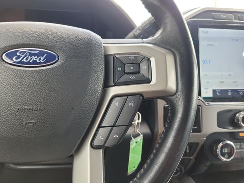 Used 2022 Ford F250 Lariat w/ Black Appearance Package AWD/4WD image 24