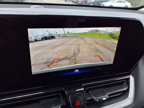 Used 2025 Chevrolet TrailBlazer LT AWD/4WD image 56