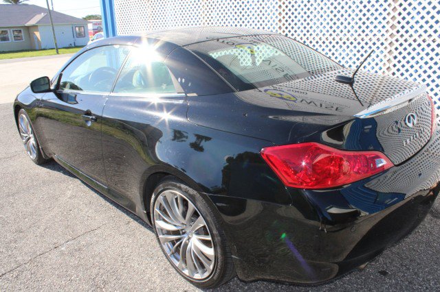 Used 2011 INFINITI G37 Convertible w/ Premium Pkg RWD image 9