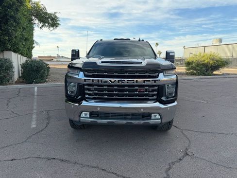 Used 2020 Chevrolet Silverado 2500 LTZ w/ LTZ Plus Package image 3