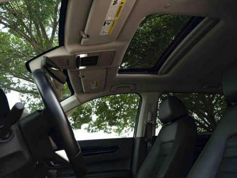 Used 2025 Honda CR-V EX-L image 35