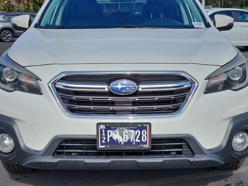 Used 2018 Subaru Outback 2.5i Limited image 15