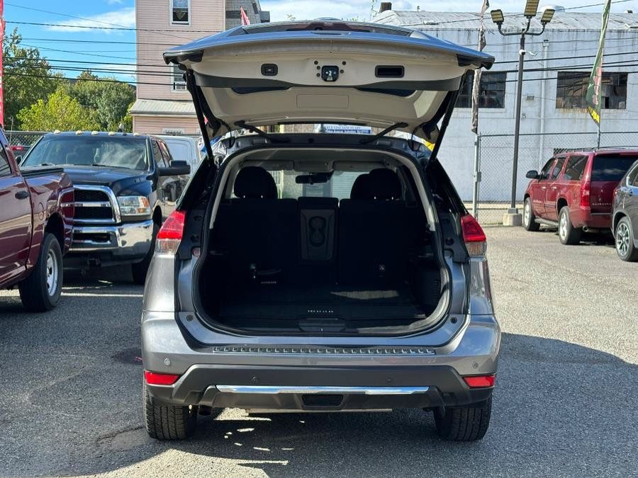 Used 2020 Nissan Rogue SV AWD/4WD image 29