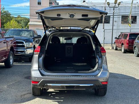 Used 2020 Nissan Rogue SV AWD/4WD image 29