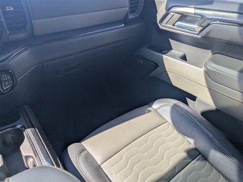 Used 2023 Chevrolet Silverado 1500 ZR2 w/ Technology Package image 16