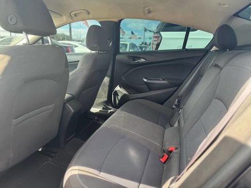 Used 2016 Chevrolet Cruze LT w/ Convenience Package image 5