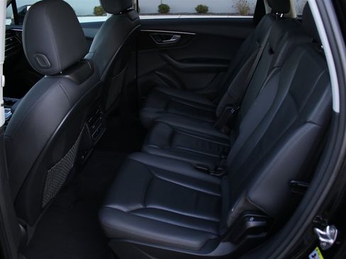 Used 2021 Audi Q7 3.0T Premium Plus AWD/4WD image 18