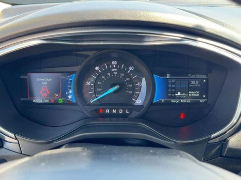 Used 2020 Ford Fusion SE image 21