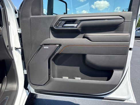 New 2026 GMC Sierra 2500 AT4 image 14