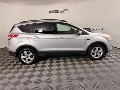 Used 2016 Ford Escape SE w/ Equipment Group 201A AWD/4WD image 7