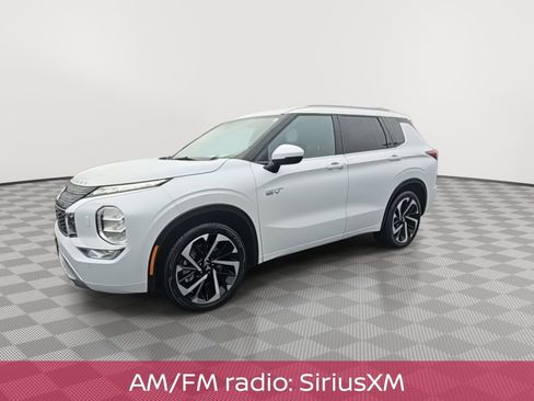 Used 2023 Mitsubishi Outlander SEL image 4