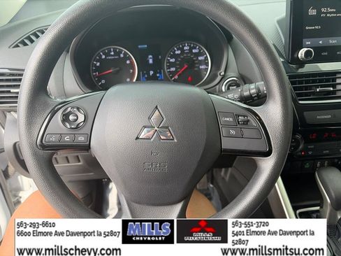Used 2024 Mitsubishi Eclipse Cross LE AWD/4WD image 12